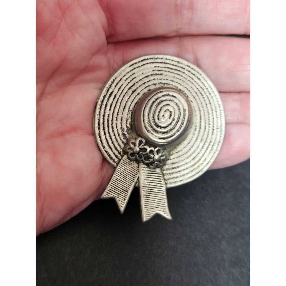 Vintage silver tone hat with ribbon brooch